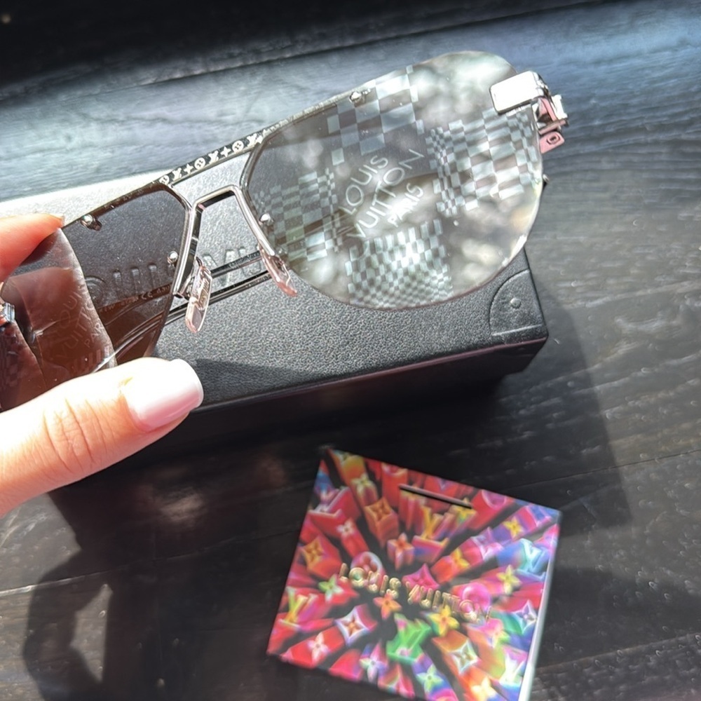 Louis Vuitton Animated Damier Ash Sunglasses - Picture 8 of 16